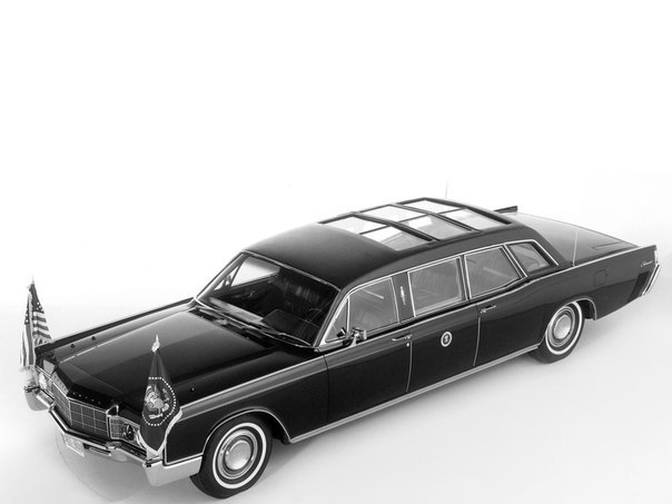 1969 Lincoln Continental Presidential Limousine