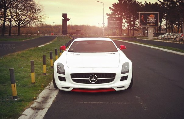 #Mercedes #Benz #SLS #AMG