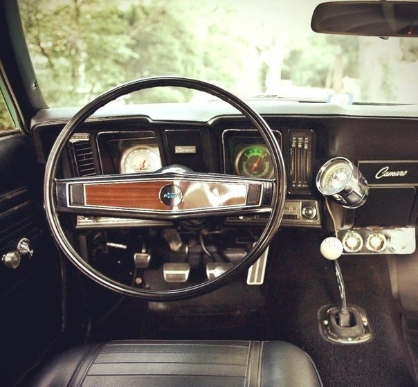 Chevrolet Camaro 67 года!