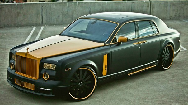 Rolss-Royce Phantom