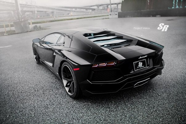 Lamborghini Aventador 