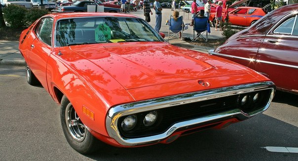 Plymouth Road Runner (1971 г.).