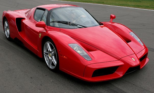 Ferrari Enzo ( 2002 г.).
