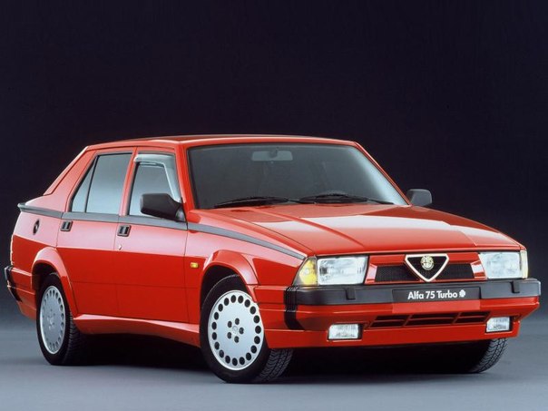 Alfa Romeo 75.