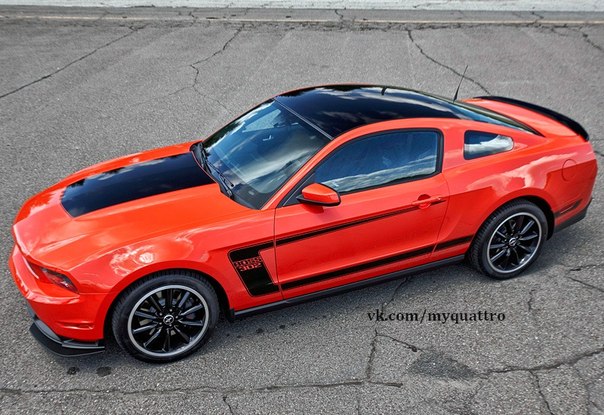 Ford Mustang Boss 302 (2010 г.).