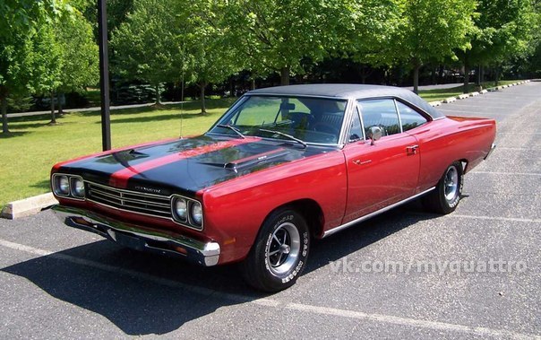 Plymouth Road Runner (1969 г.).