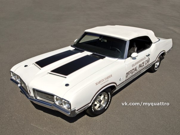 Oldsmobile Cutlass Supreme Convertible Indy 500 Pace Car.