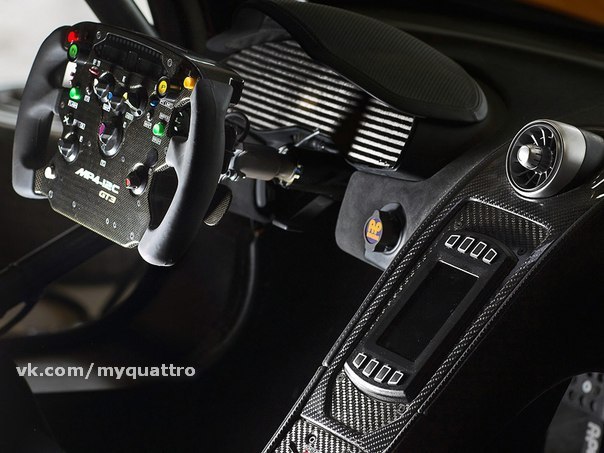 McLaren MP4-12C GT3.