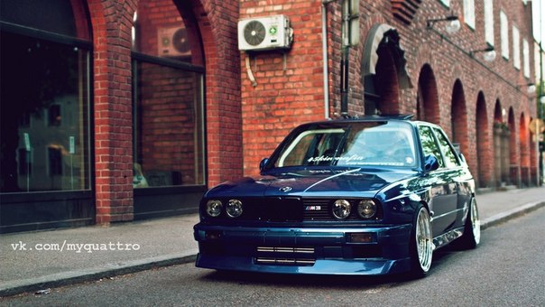 BMW M3 E30.