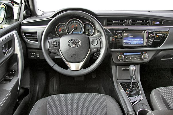 Тест-драйв Toyota Corolla 1.6 CVT: Осенняя пора...