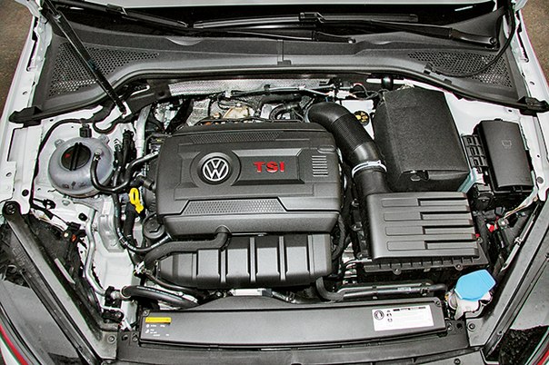 Тест-драйв Volkswagen Golf GTI: Эпоха бунтаря