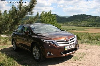 В Крыму состоялась официальная украинская премьера новой Toyota Venza, стоимость которой составляет порядка 360 тысяч гривен.