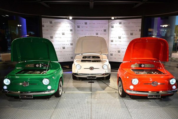 Оригинальный холодильник в виде классического Fiat 500 выпустили Fiat и SMEG