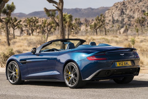 Aston Martin добавил жары этому лету! Новый Vanquish Volante возглавит линейку кабриолетов британского бренда.