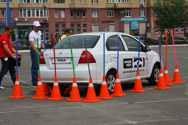 22 июня во Львове посоревнуются в вождении участники самого масштабного конкурса водительского мастерства Лучший водитель Украины 2013.