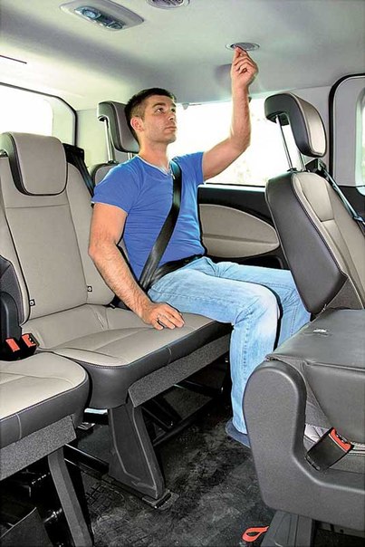 Тест-драйв Ford Tourneo Custom: Модник-перевозчик