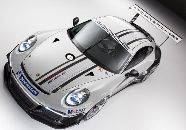 Компания Porsche представила «кубковую» версию своего суперкара 911 GT3.
