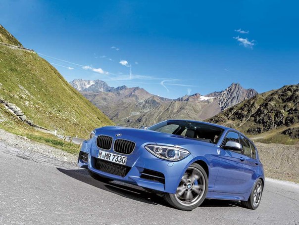 Самыми «крутыми» в семействе 1-й серии BMW становятся хэтчбеки c 3,0-литровыми рядными «шестерками» мощностью 320 л. с.
  
    
      
    
    
      АвтоБазар - Купить авто на AVTOBAZAR.ua 
      3 мая 2013 в 13:41
    
  
Самая горячая "копейка" BMW M135i