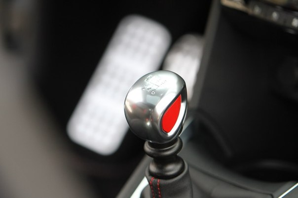 Тест нового Peugeot 208 GTI на дорогах Ралли Монте-Карло