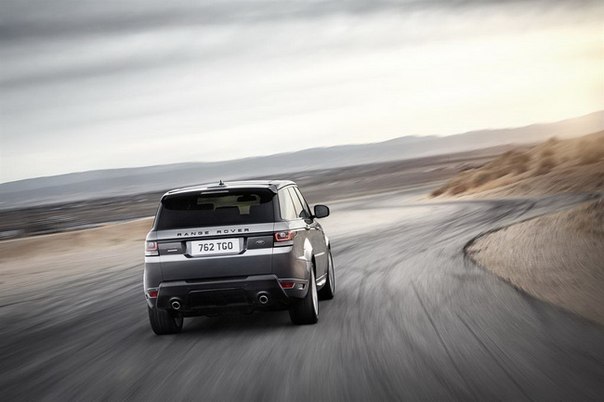 Одной из главных премьер автосалона в Нью-Йорке 2013 года стала презентация нового Range Rover Sport.