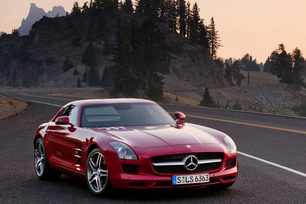 Как стало известно на автосалоне в Женеве 2013, в скором времени Mercedes представит концепт нового спорткара, который заменит SLS AMG.