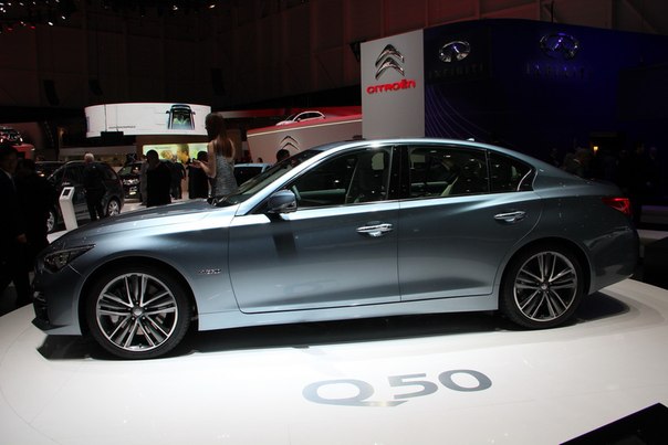 Новый Infiniti Q50, который сменит G37, был представлен на Женевском автосалоне 2013 с дизельным мотором от Mercedes.