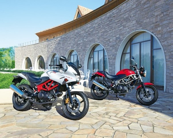 Компания Honda представила обновленный малокубатурный мотоцикл VTR-250 F. Апробированная «чекушка» будет продаваться пока на азиатском рынке.