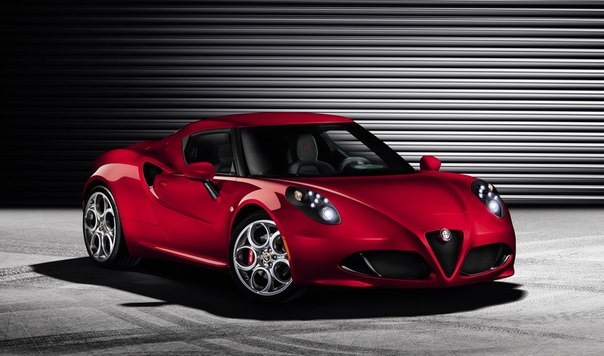 Alfa Romeo рассекретила новое купе 4С которое