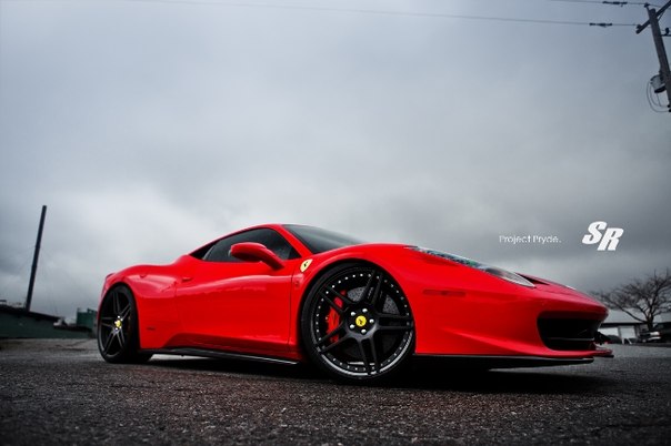 Оказывается, что в стране кленов и бобров – Канаде – разбираются в горячих спорткарах, пример тому Ferrari 458 Italia от местного тюнинг-ателье.