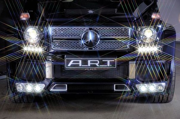 «Кубик» - Mercedes-Benz G65 AMG - получил шесть дополнительных фар благодаря специалистам из тюнинг-ателье A.R.T.