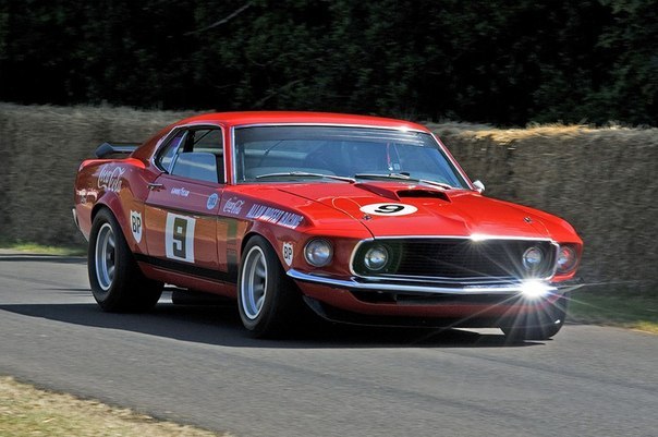 '69 Ford Mustang Boss 302 Race Car