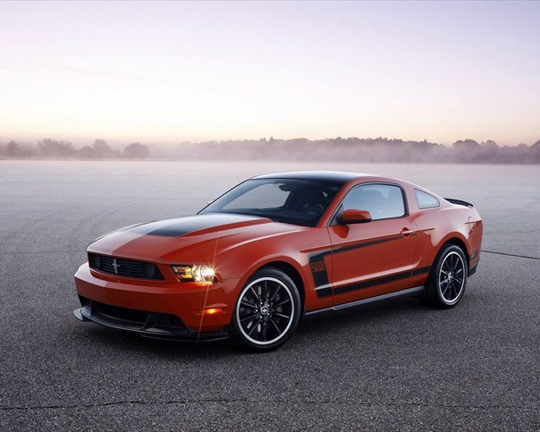 '12 Ford Mustang Boss 302