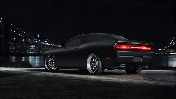 Dodge Challenger SRT ''Black Night"