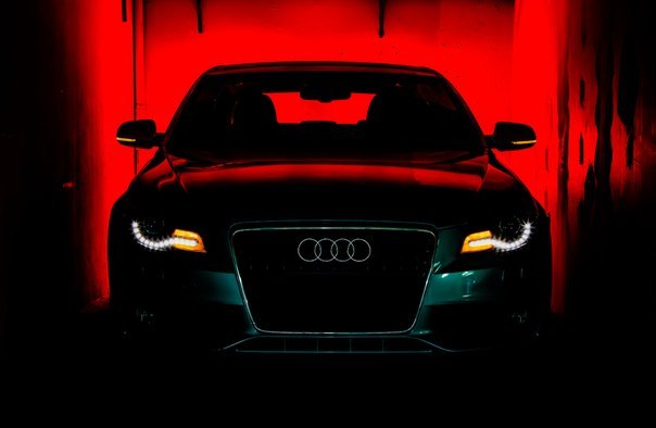 Audi A4 и её убийственный взгляд.