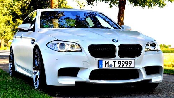 BMW M5 (F10).