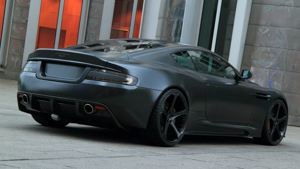 Aston Martin DBS Superior Black