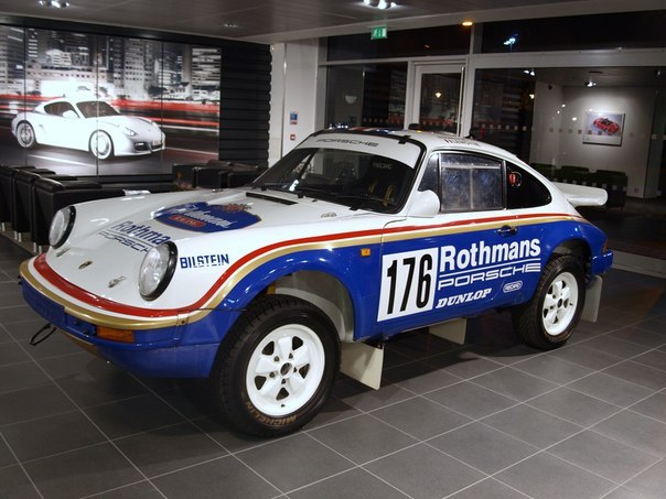 Porsche 953.