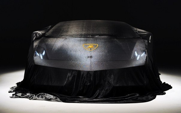Lamborghini под тканью