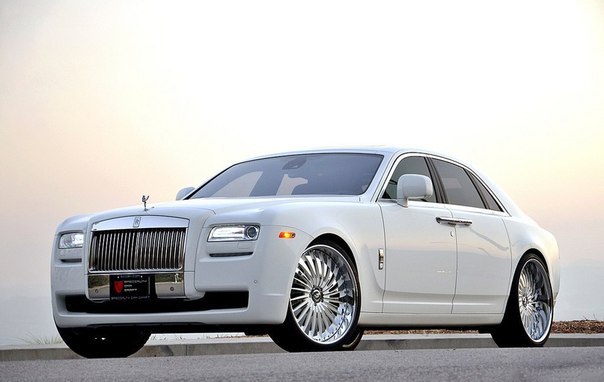 Rolls-Royce Ghost Достоин