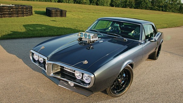 1967 Pontiac Firebird.