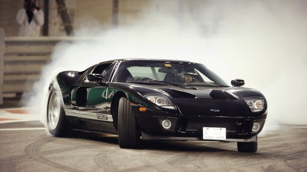 '05 Ford GT