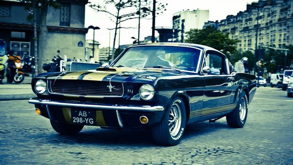 Ford Mustang GT-350H.