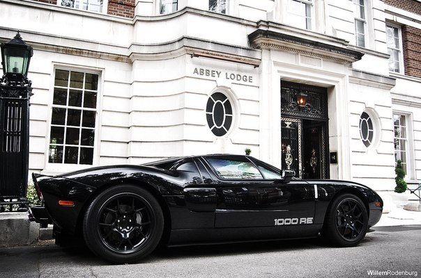 Ford GT 1000RE