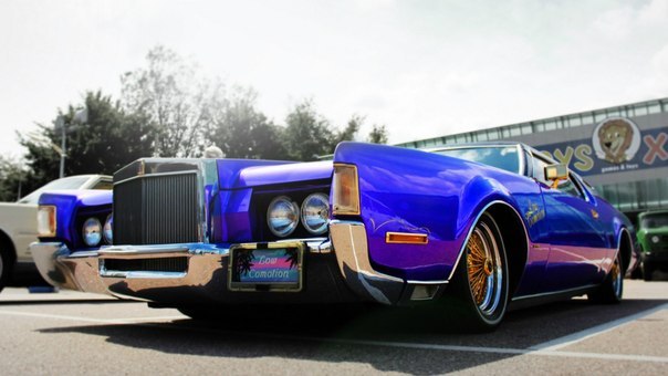 Lincoln Continental Lowrider