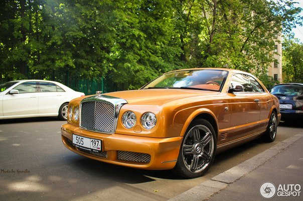 Потрясающий Bentley Brooklands из Москвы.