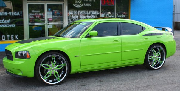Dodge Charger Tuned by Hipnotic Wheels