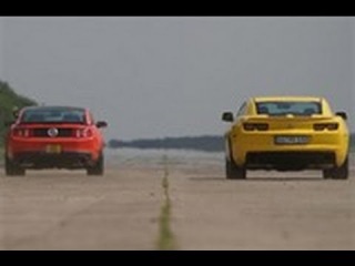 Mustang Boss 302 vs Chevrolet Camaro