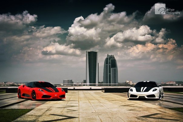 Какого цвета Ferrari нравится больше? (ответ в коменты)
