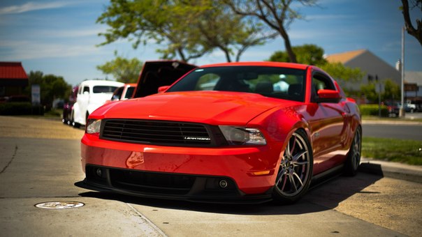 Ford Mustang (HD Photo)