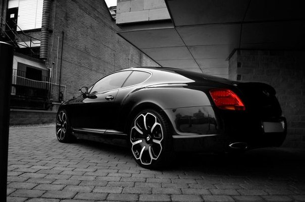 Bentley Continental GTS «Black Edition» от Kahn Design